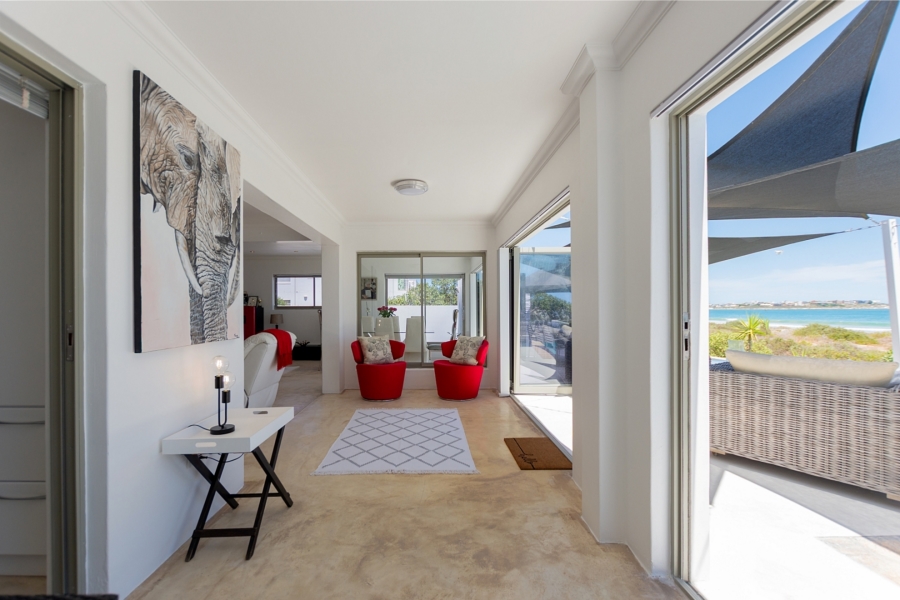 5 Bedroom Property for Sale in Golden Mile Western Cape